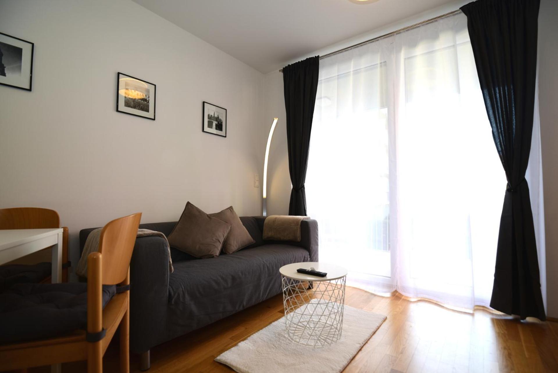 Apartment Flataid Stadion & Messe